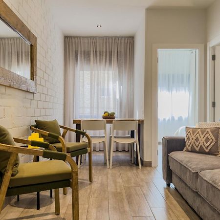 Novus Homes Barcelona Santa Eulalia โอสปิตาเล็ต เดอ โยเบรกัต ภายนอก รูปภาพ