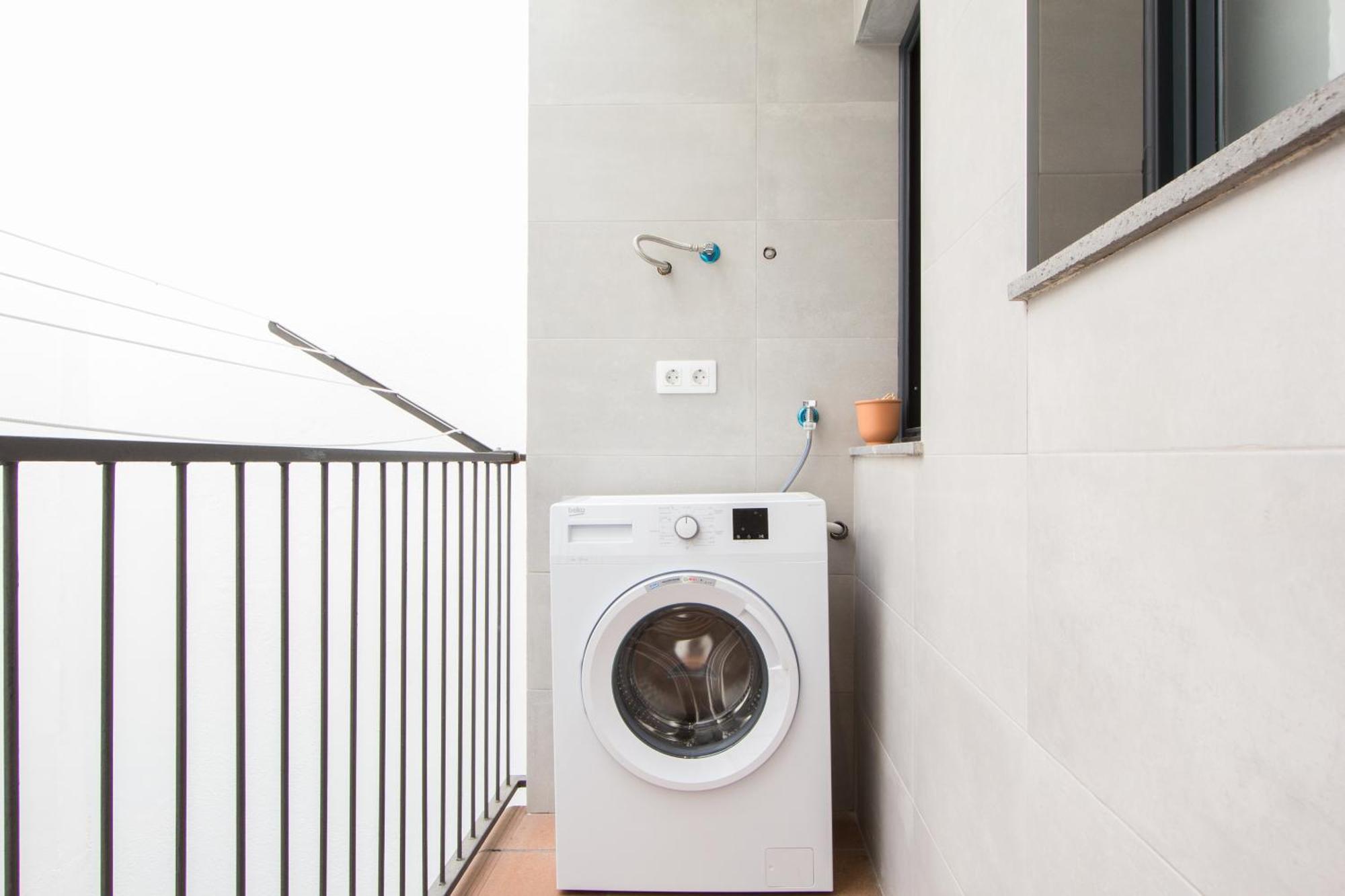Novus Homes Barcelona Santa Eulalia โอสปิตาเล็ต เดอ โยเบรกัต ภายนอก รูปภาพ