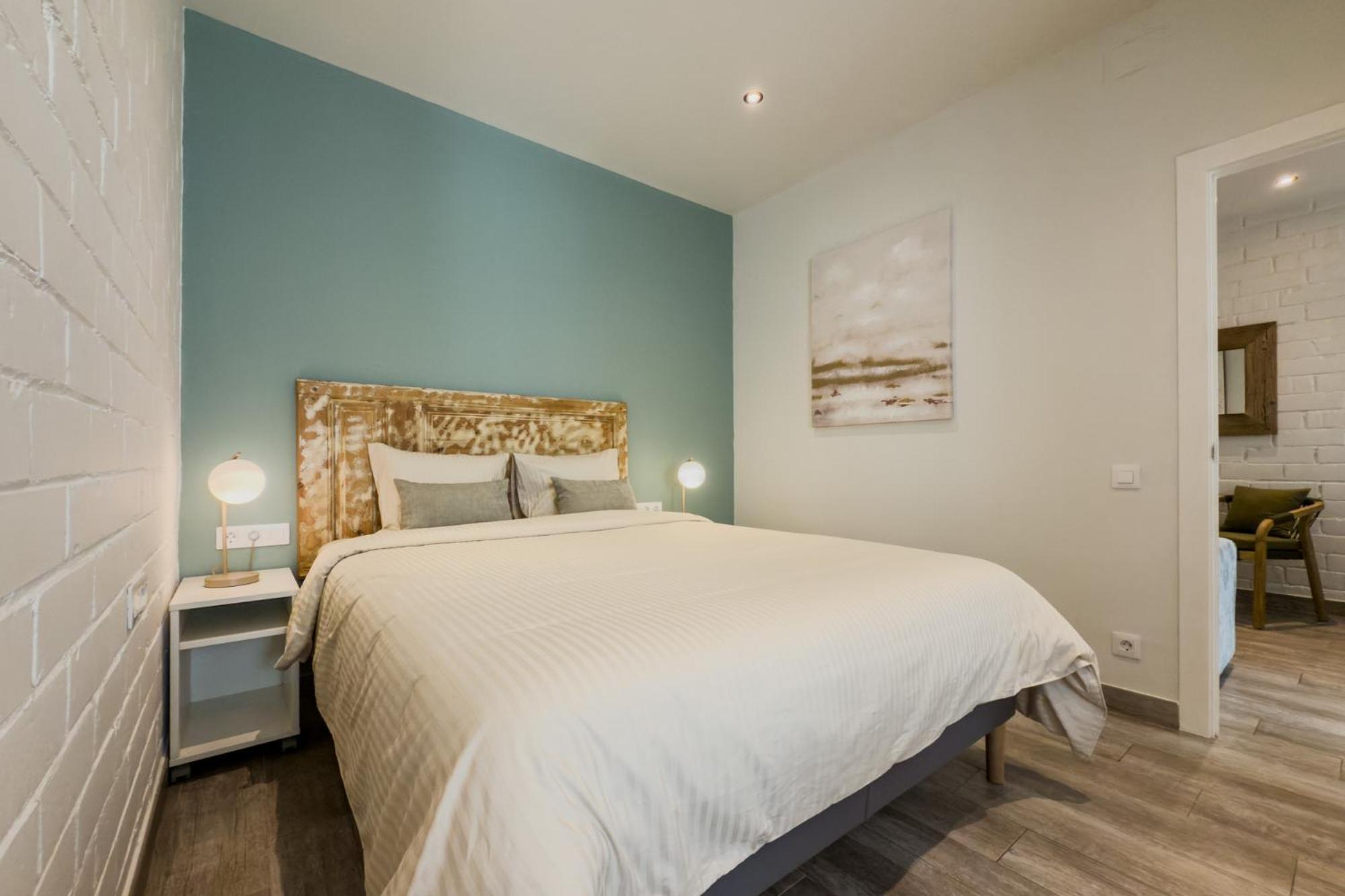 Novus Homes Barcelona Santa Eulalia โอสปิตาเล็ต เดอ โยเบรกัต ภายนอก รูปภาพ