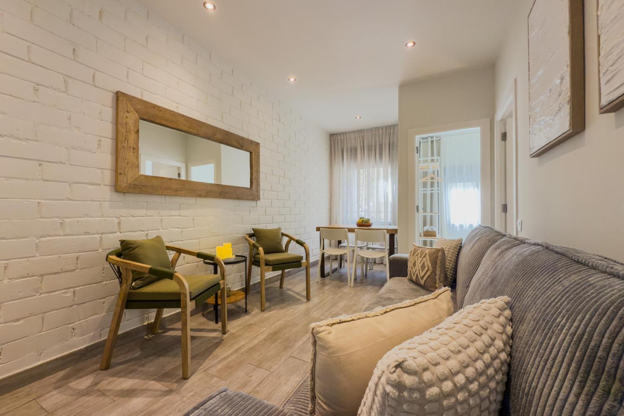 Novus Homes Barcelona Santa Eulalia โอสปิตาเล็ต เดอ โยเบรกัต ภายนอก รูปภาพ