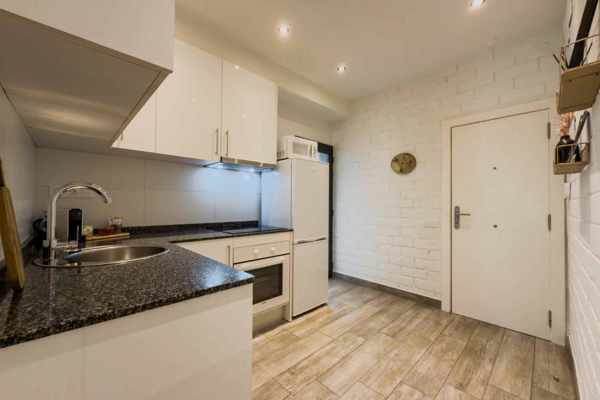 Novus Homes Barcelona Santa Eulalia โอสปิตาเล็ต เดอ โยเบรกัต ภายนอก รูปภาพ