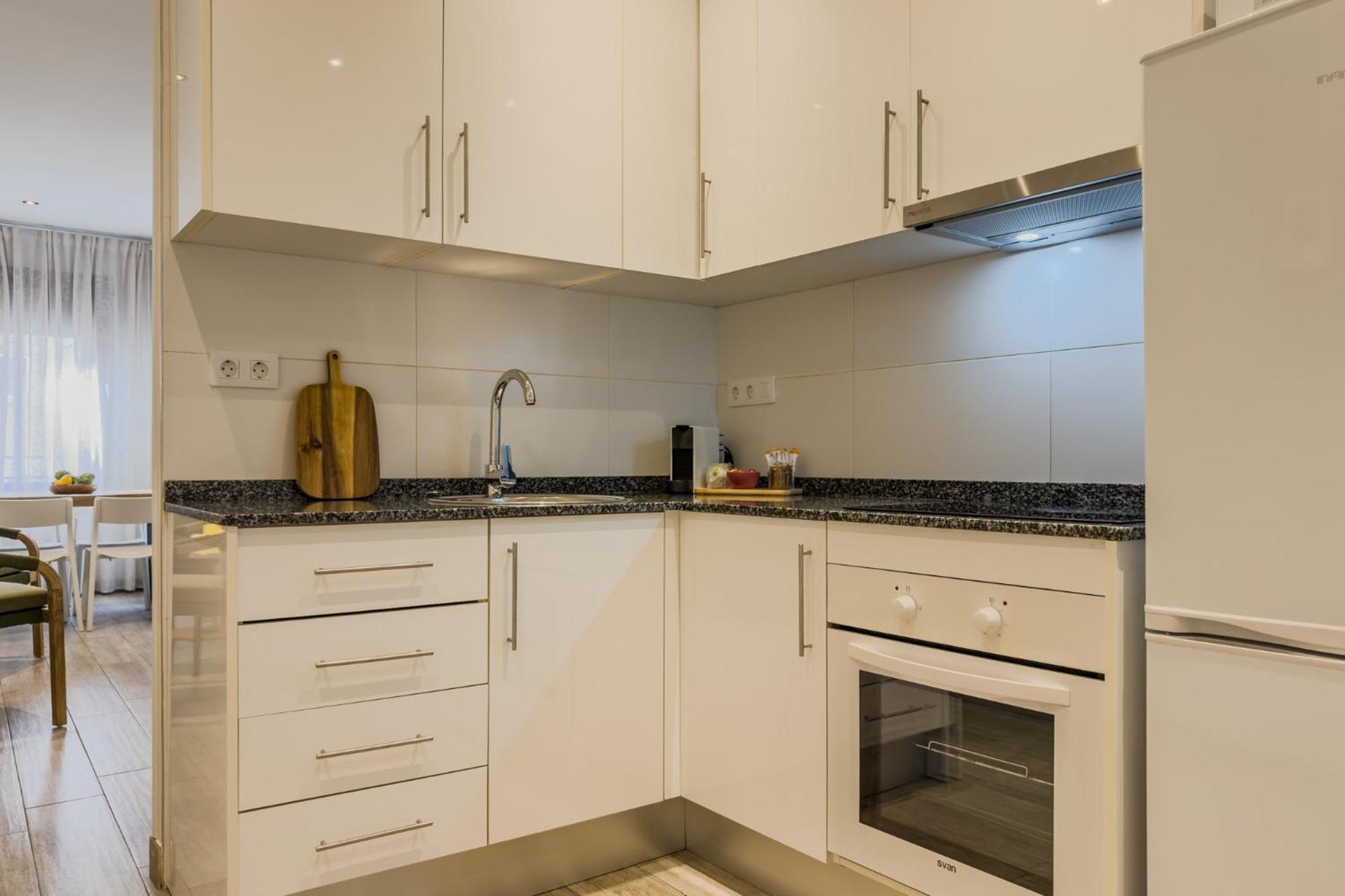 Novus Homes Barcelona Santa Eulalia โอสปิตาเล็ต เดอ โยเบรกัต ภายนอก รูปภาพ