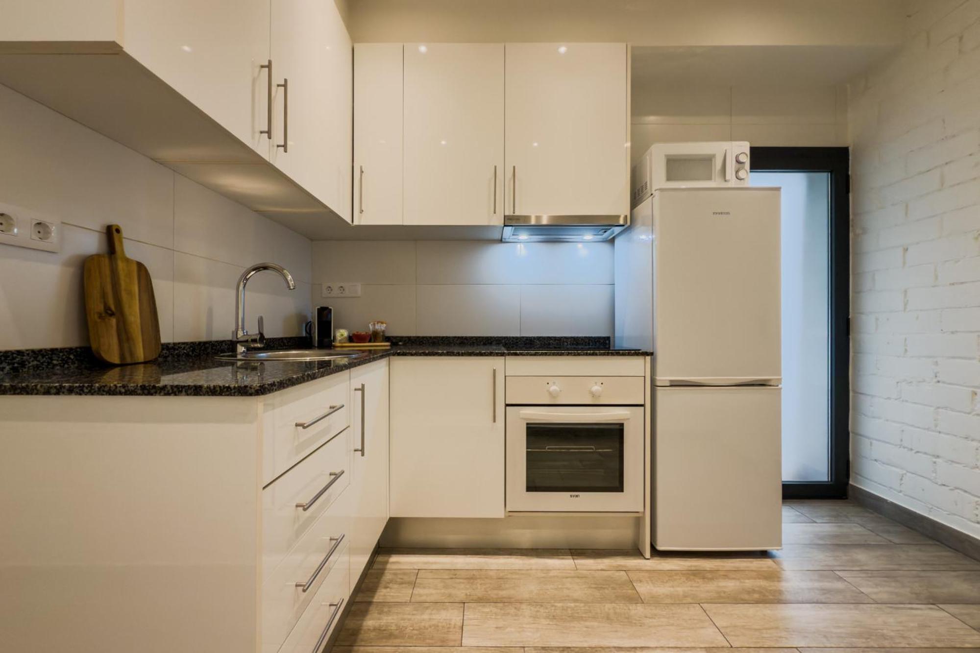 Novus Homes Barcelona Santa Eulalia โอสปิตาเล็ต เดอ โยเบรกัต ภายนอก รูปภาพ