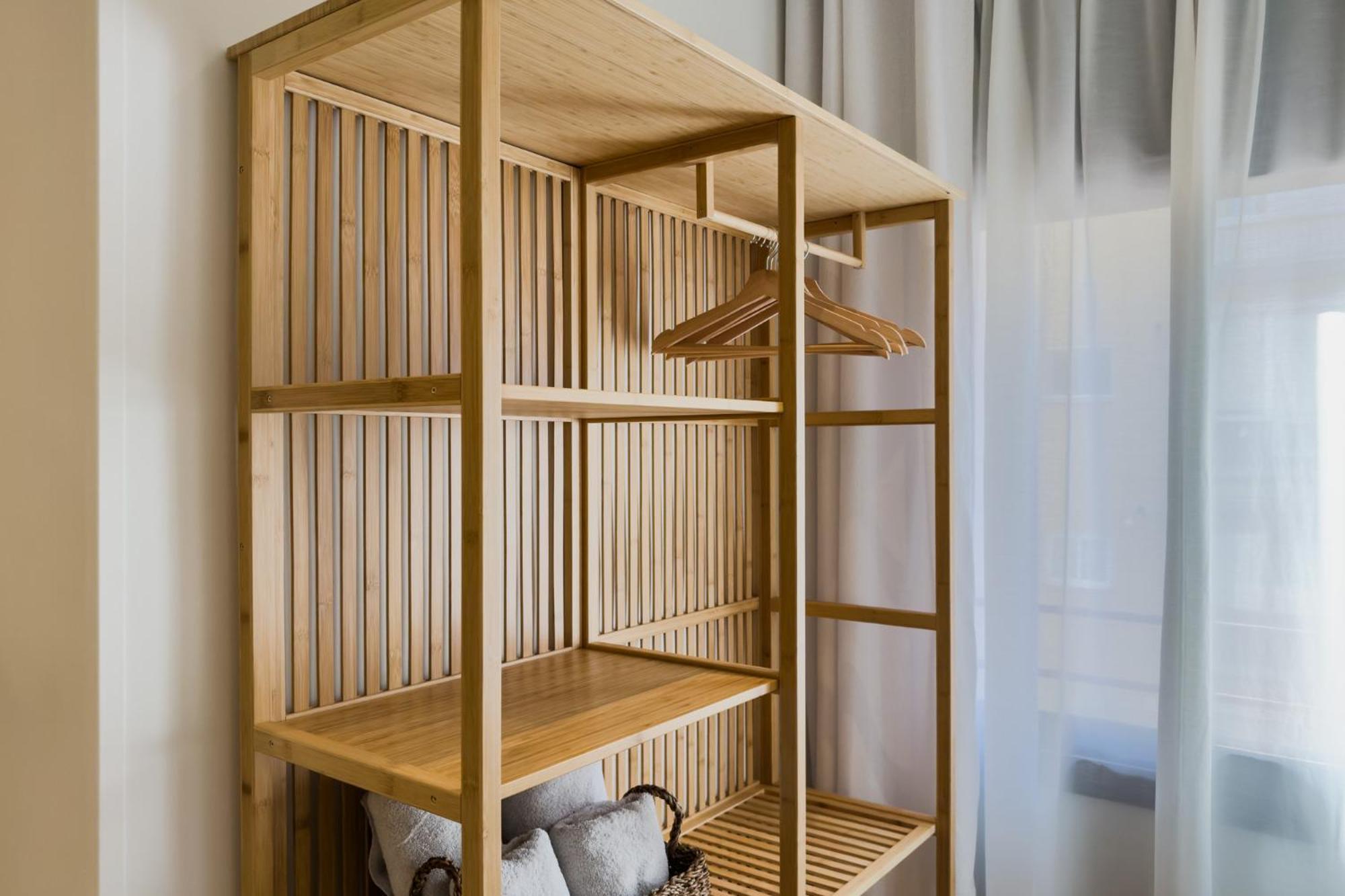 Novus Homes Barcelona Santa Eulalia โอสปิตาเล็ต เดอ โยเบรกัต ภายนอก รูปภาพ