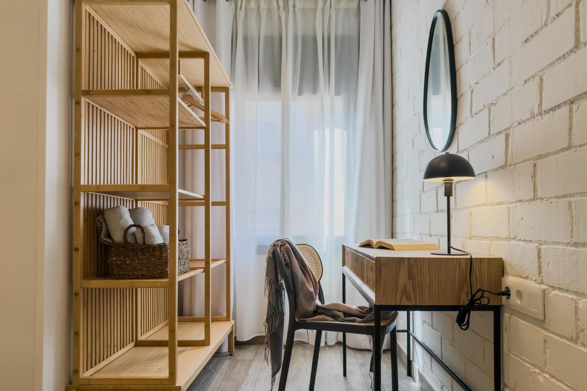 Novus Homes Barcelona Santa Eulalia โอสปิตาเล็ต เดอ โยเบรกัต ภายนอก รูปภาพ