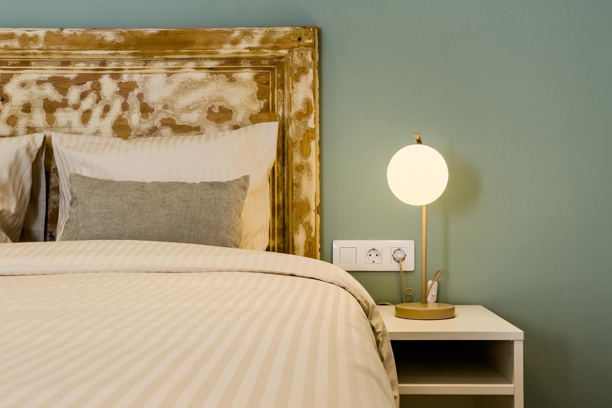 Novus Homes Barcelona Santa Eulalia โอสปิตาเล็ต เดอ โยเบรกัต ภายนอก รูปภาพ